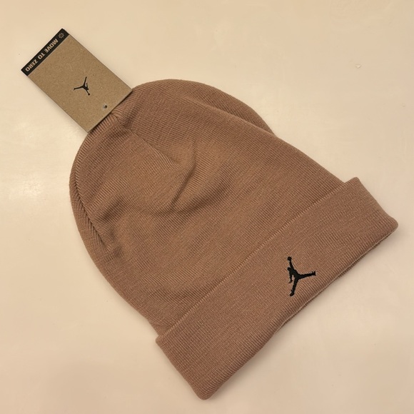 Jordan Jumpman Beanie Hat - Picture 3 of 9